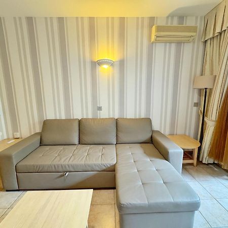 797 Holiday Rentals- Precioso Piso Con Vistas Al Jardin En Benalbeach Benalmádena Eksteriør billede