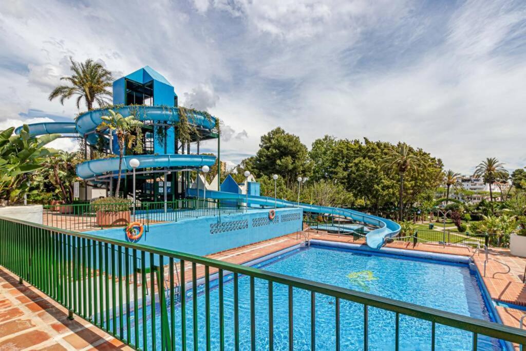 797 Holiday Rentals- Precioso Piso Con Vistas Al Jardin En Benalbeach Benalmádena Eksteriør billede